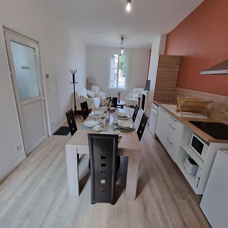 L Essentiel Gite Pour 6 Personnes Sireuil  Εξωτερικό φωτογραφία